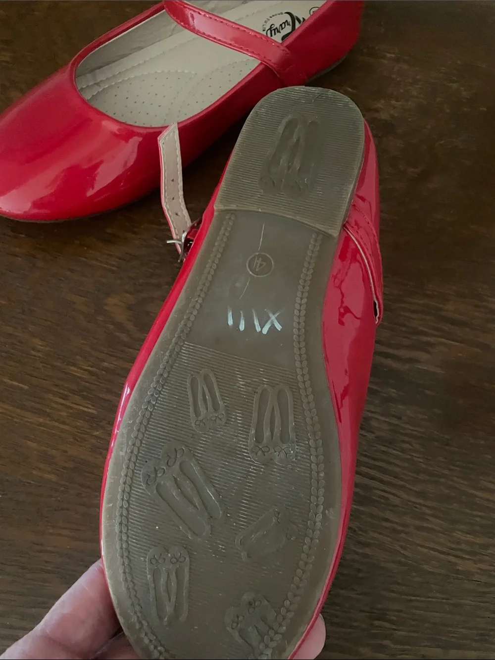 Shiny red girls flats - ballet shoes size 4 like new
